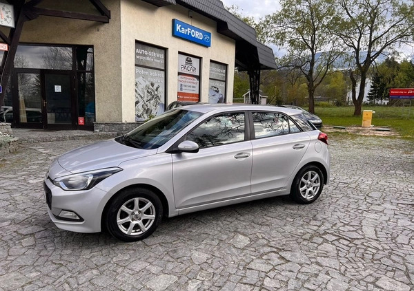 Hyundai i20 cena 30999 przebieg: 170000, rok produkcji 2017 z Zawadzkie małe 121